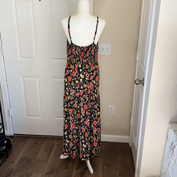 Colorful Floral Rose Tiered Flowy Maxi Dress Smocked Top Size 1X - Picture 3 of 13